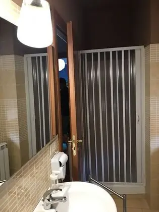 Comfort Oda, 1 Büyük (Queen) Boy Yatak