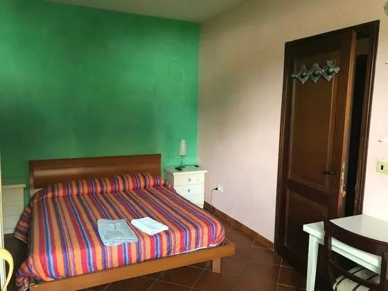 Üç Kişilik Oda