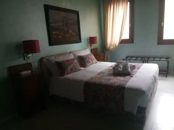 Classic Üç Kişilik Oda