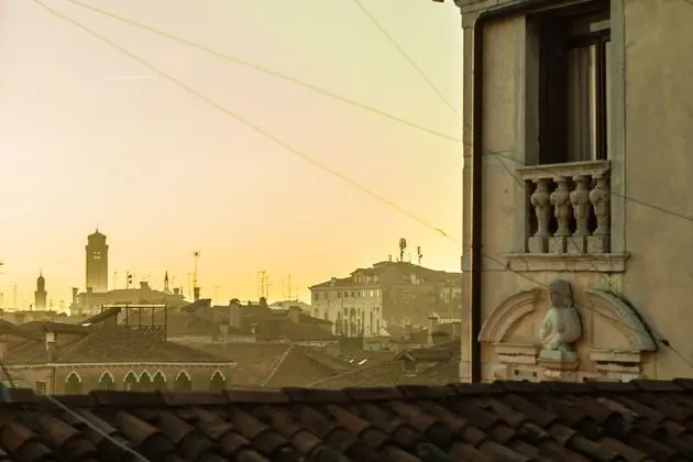 Classic Üç Kişilik Oda