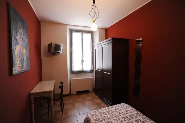 Tek Kişilik Oda, Ortak Banyo