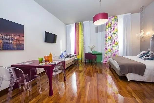 Superior Üç Kişilik Oda, Küçük Mutfak, Şehir Manzaralı