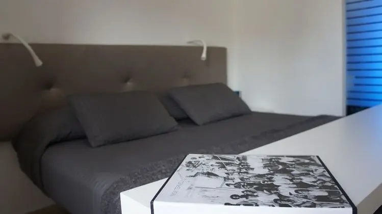 Luxury Tek Büyük Yataklı Oda