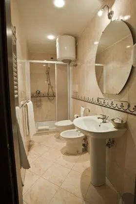 Classic Tek Büyük Yataklı Oda