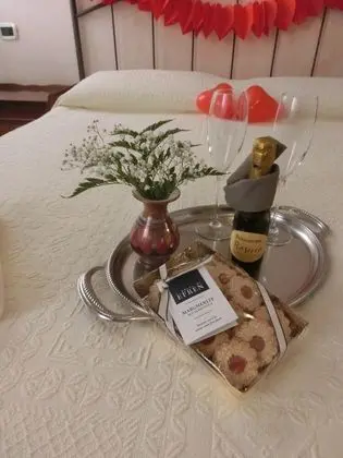 Classic Tek Büyük Yataklı Oda