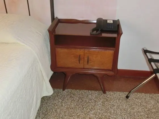 Classic Tek Büyük Yataklı Oda