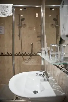 Classic Tek Büyük Yataklı Oda