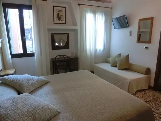 Classic Üç Kişilik Oda