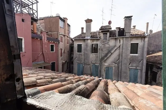 Economy Tek Büyük Yataklı Oda