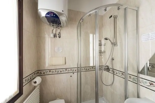 Economy Tek Büyük Yataklı Oda