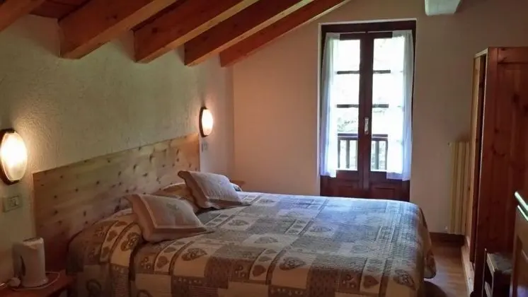 Tek Büyük Yataklı Oda, Balkon