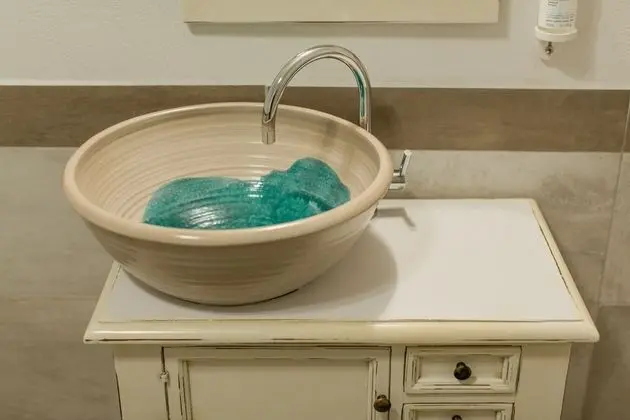 Tek Büyük Yataklı Oda, Teras, Bahçe Manzaralı