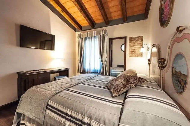 Deluxe Tek Büyük Yataklı Oda, 1 Çift Kişilik Yatak, Nehir Manzaralı