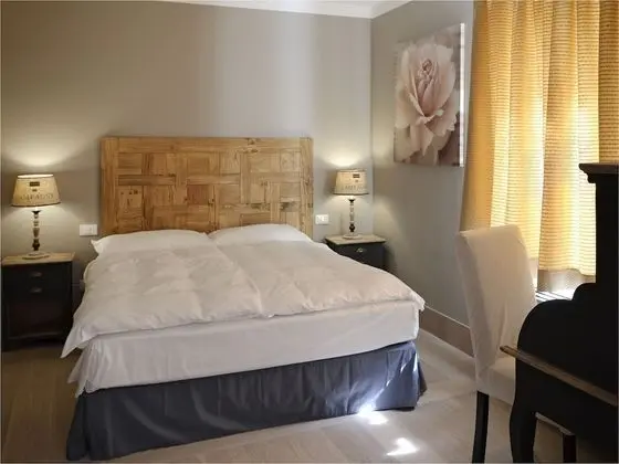 Standard Tek Büyük Yataklı Oda