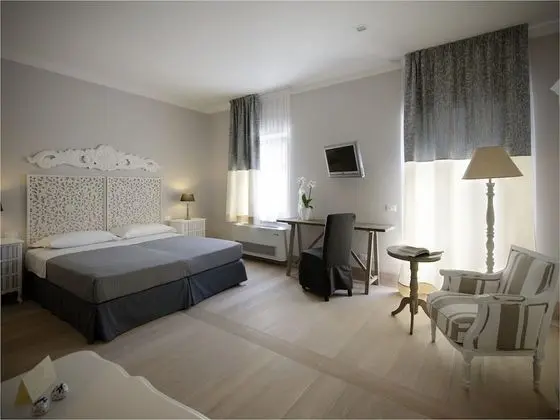 Superior Tek Büyük veya İki Ayrı Yataklı Oda