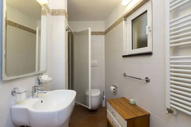 Deluxe Tek Büyük Yataklı Oda, 1 Çift Kişilik Yatak, Buzdolabı, Koy Manzaralı