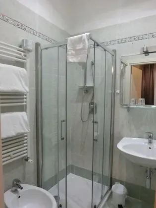 Classic Tek Büyük veya İki Ayrı Yataklı Oda