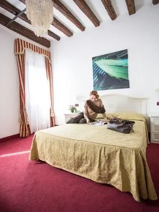 Classic Üç Kişilik Oda