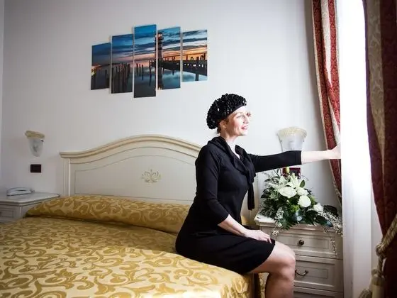 Economy Tek Büyük Yataklı Oda