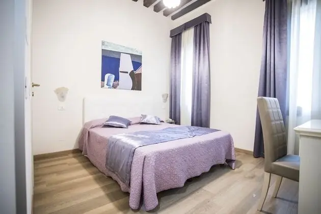 Economy Tek Büyük Yataklı Oda