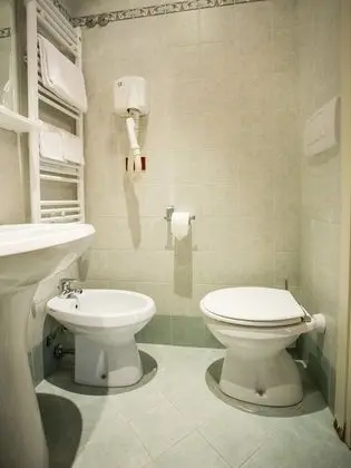 Economy Tek Büyük Yataklı Oda