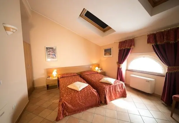 Standard İki Ayrı Yataklı Oda