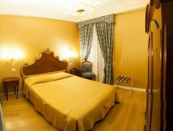 Dört Kişilik Oda