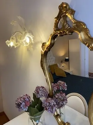 Tek Büyük Yataklı Oda (Pensees)