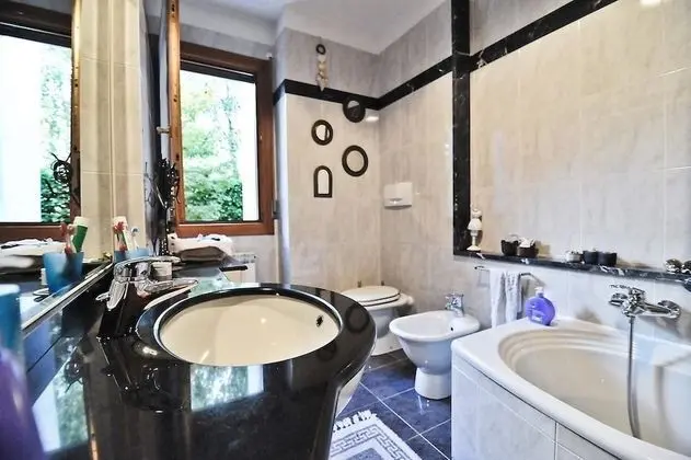 Luxury Apart Daire, 3 Yatak Odası, Mutfak, Ek Bina