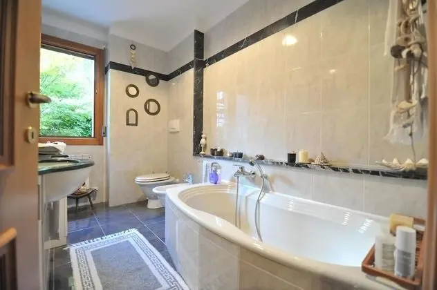 Luxury Apart Daire, 3 Yatak Odası, Mutfak, Ek Bina