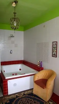 Deluxe Tek Büyük Yataklı Oda, Banyolu/Duşlu