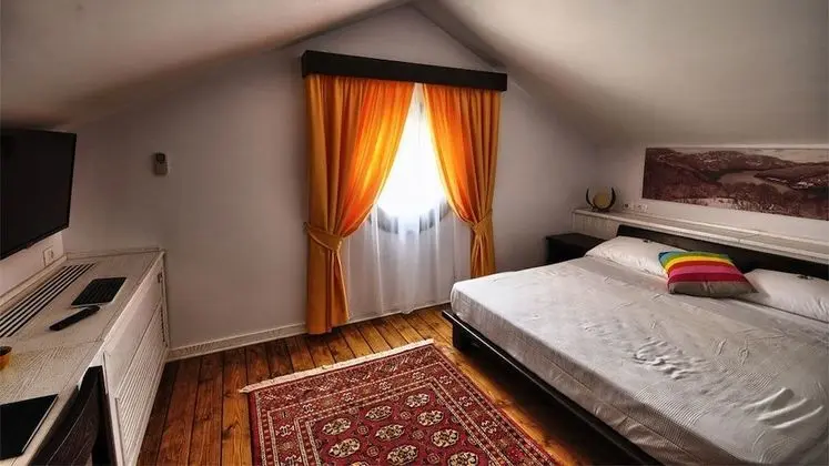 Tek Büyük Yataklı Oda