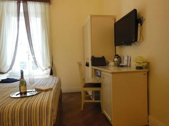 Tek Büyük veya İki Ayrı Yataklı Oda