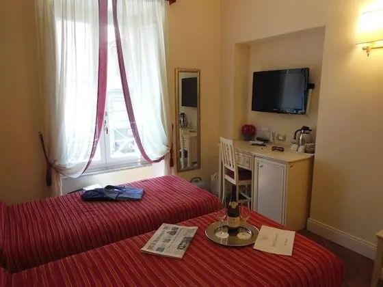 Tek Büyük veya İki Ayrı Yataklı Oda