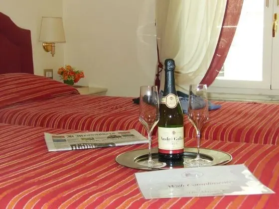 Tek Büyük veya İki Ayrı Yataklı Oda