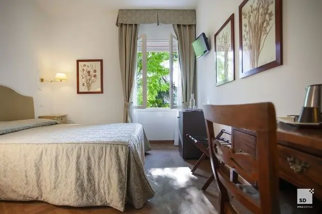 Premium Tek Büyük Yataklı Oda