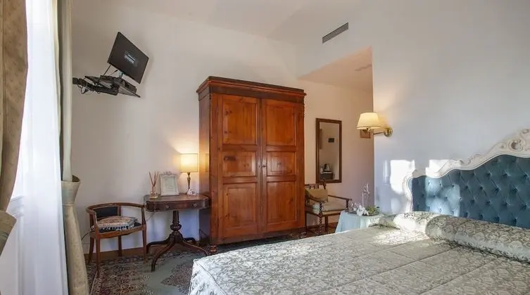 Standard Tek Büyük veya İki Ayrı Yataklı Oda