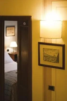 Üç Kişilik Oda (Internal)