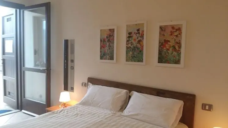 Double / twin room with independent access