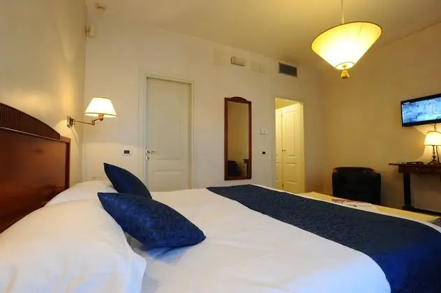 Junior Süit