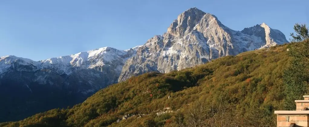 Superior Tek Büyük Yataklı Oda, Balkon, Dağ Manzaralı