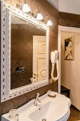 Deluxe Tek Büyük Yataklı Oda, 1 En Büyük (King) Boy Yatak