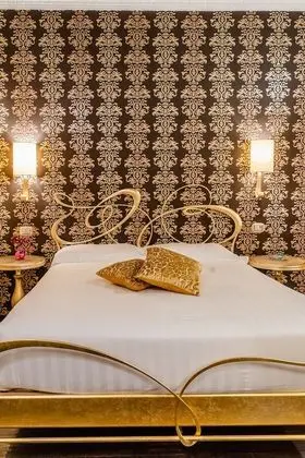 Standard Tek Büyük Yataklı Oda