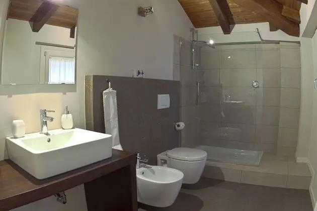 Tek Büyük Yataklı Oda, 1 Büyük (Queen) Boy Yatak