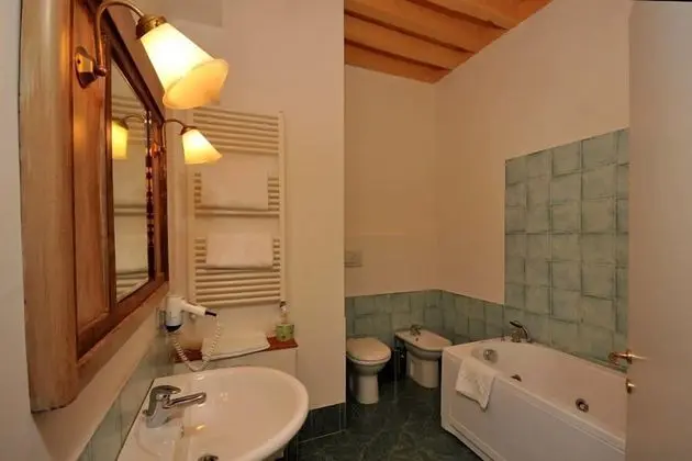 Tek Büyük veya İki Ayrı Yataklı Oda, Özel Banyo