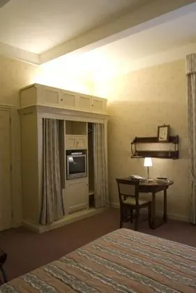 Deluxe Tek Büyük veya İki Ayrı Yataklı Oda