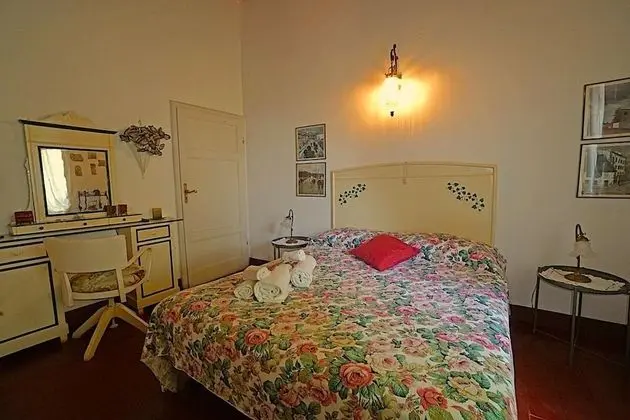 Tek Büyük Yataklı Oda (Iginia)