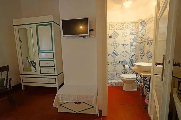 Tek Büyük Yataklı Oda (Iginia)