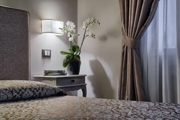 Comfort Tek Büyük Yataklı Oda