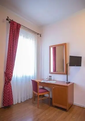 Classic Tek Büyük veya İki Ayrı Yataklı Oda